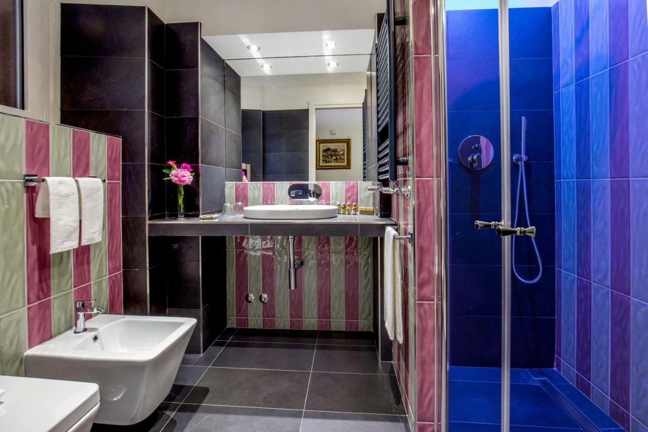 Gcf Luxury Suites, Guest House Rom Eksteriør billede