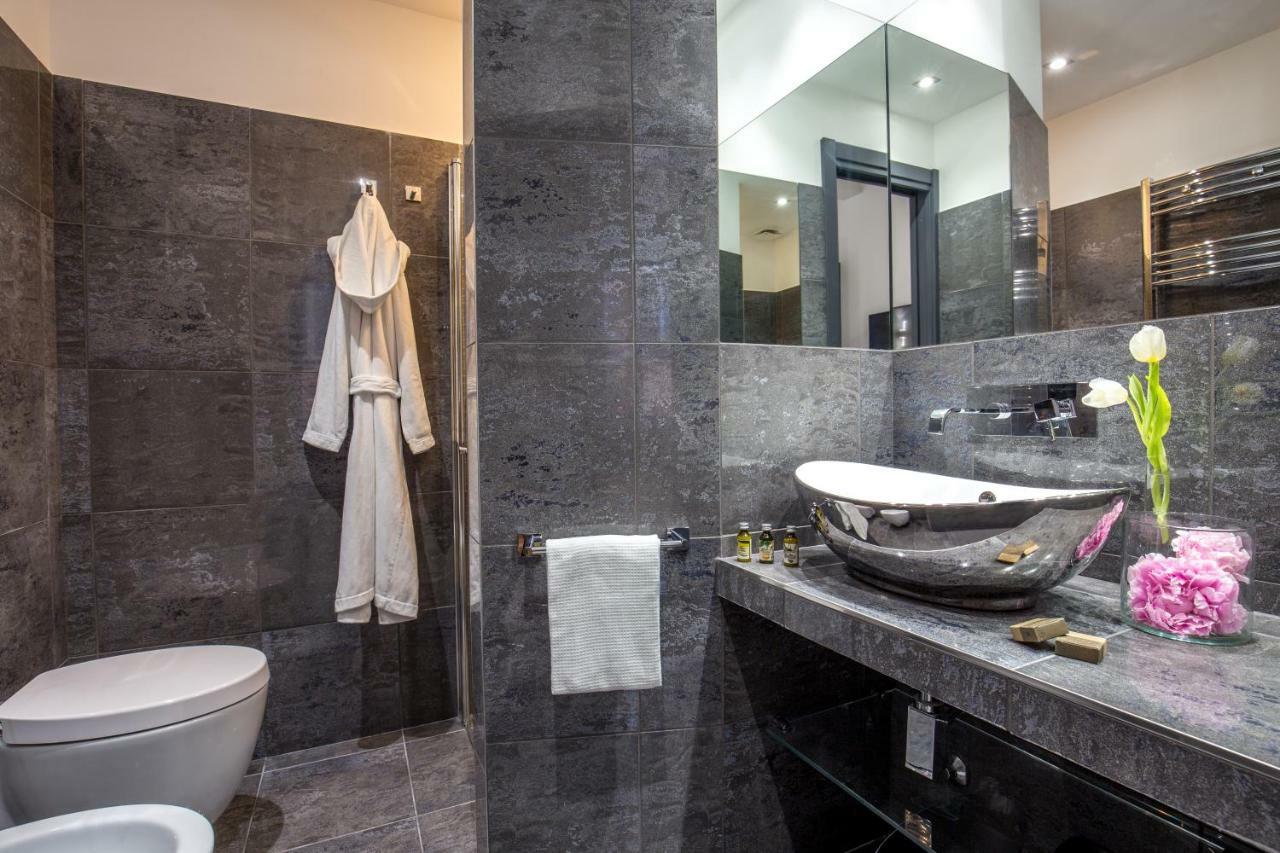Gcf Luxury Suites, Guest House Rom Eksteriør billede